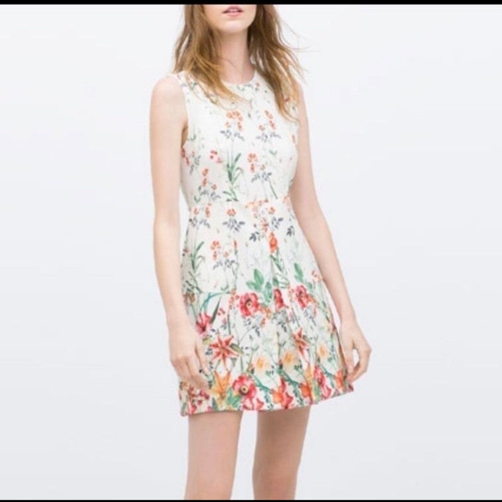 Zara cream floral mini pleated dress